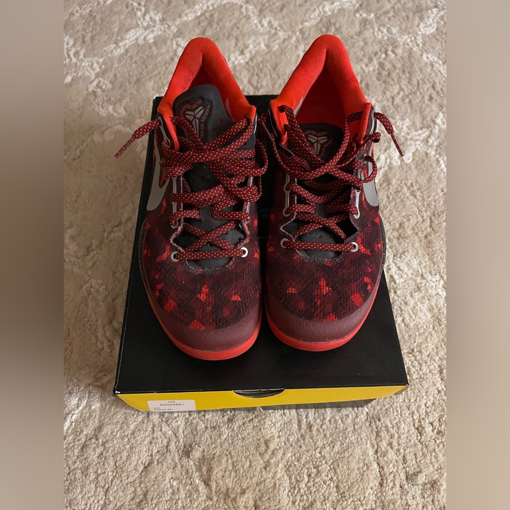 Kobe 8 Year of the Snake sz 8.5
